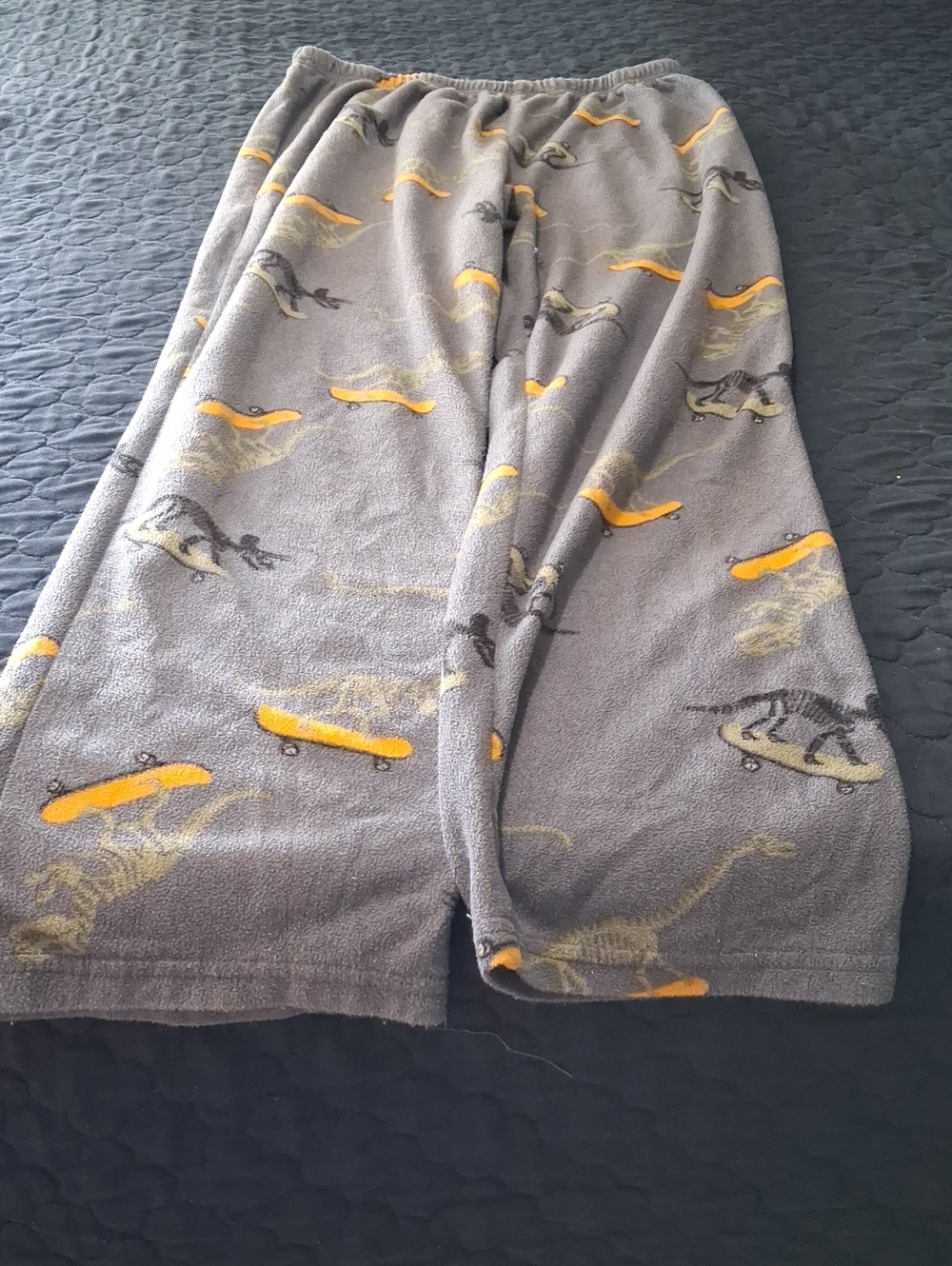 wonder nation Gray Fleece Pajama Pants with Yellow Skateboard Print FREE Books